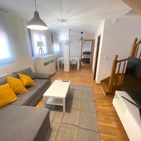 Apartamento Centrico Con Garaje Jaca Exteriér fotografie